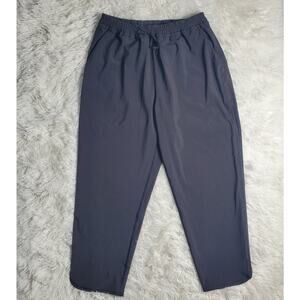 Lululemon Keep it Classic Crop Pants 6